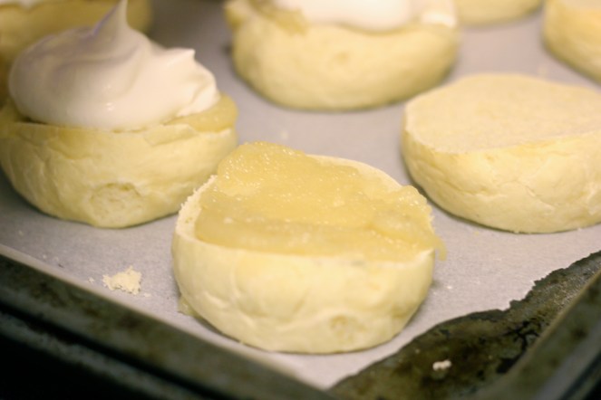 Binni setti miiiiklar fyllingur, honum finnst hún alveg jafn góð og mér :)