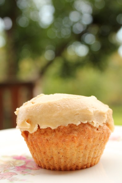 Epla-cupcake með púðursykurskremi